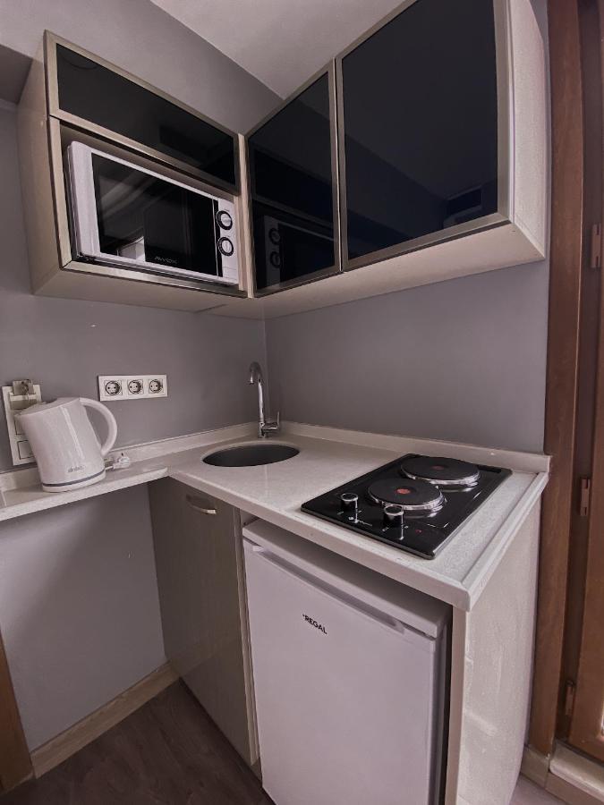 First Apart Apartment Istanbul Exterior foto